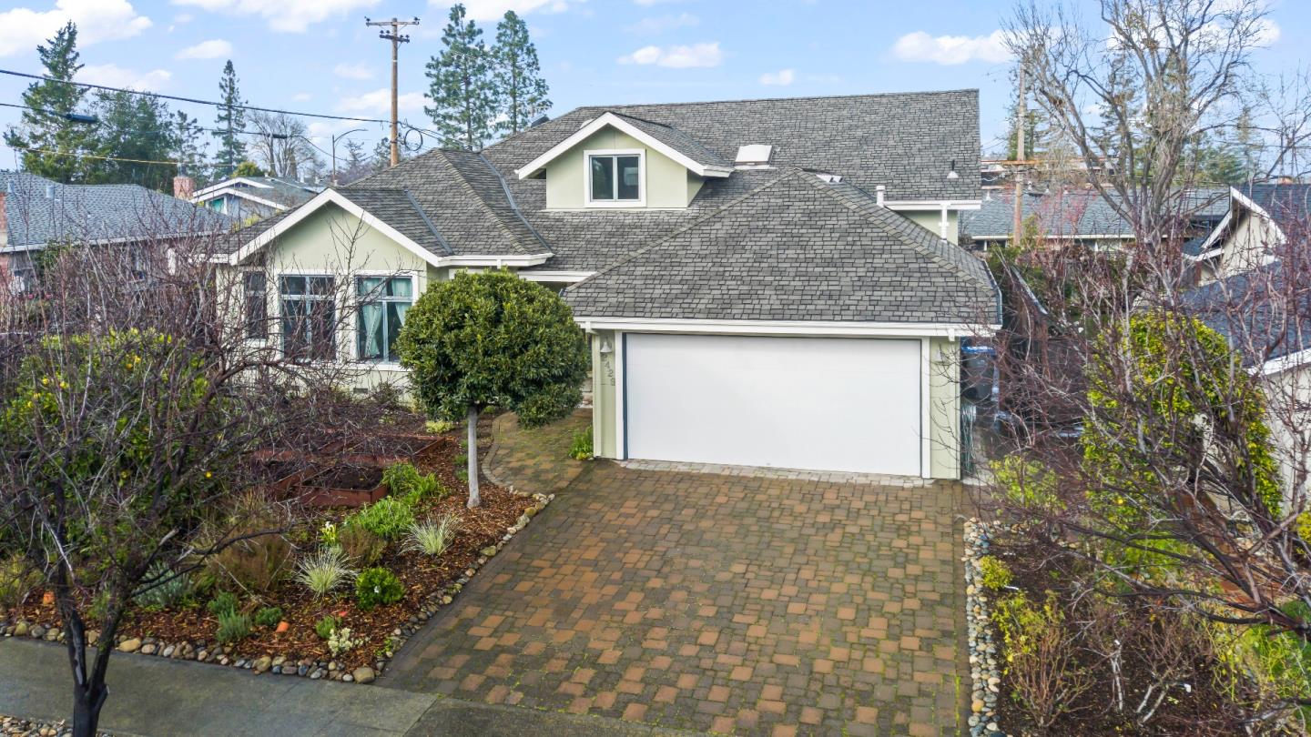 2429 De Soto DR