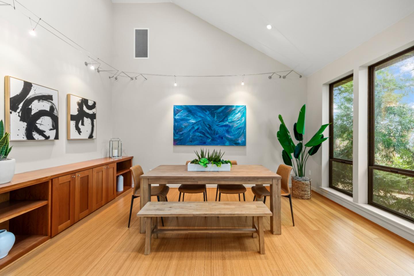 2429 De Soto DR