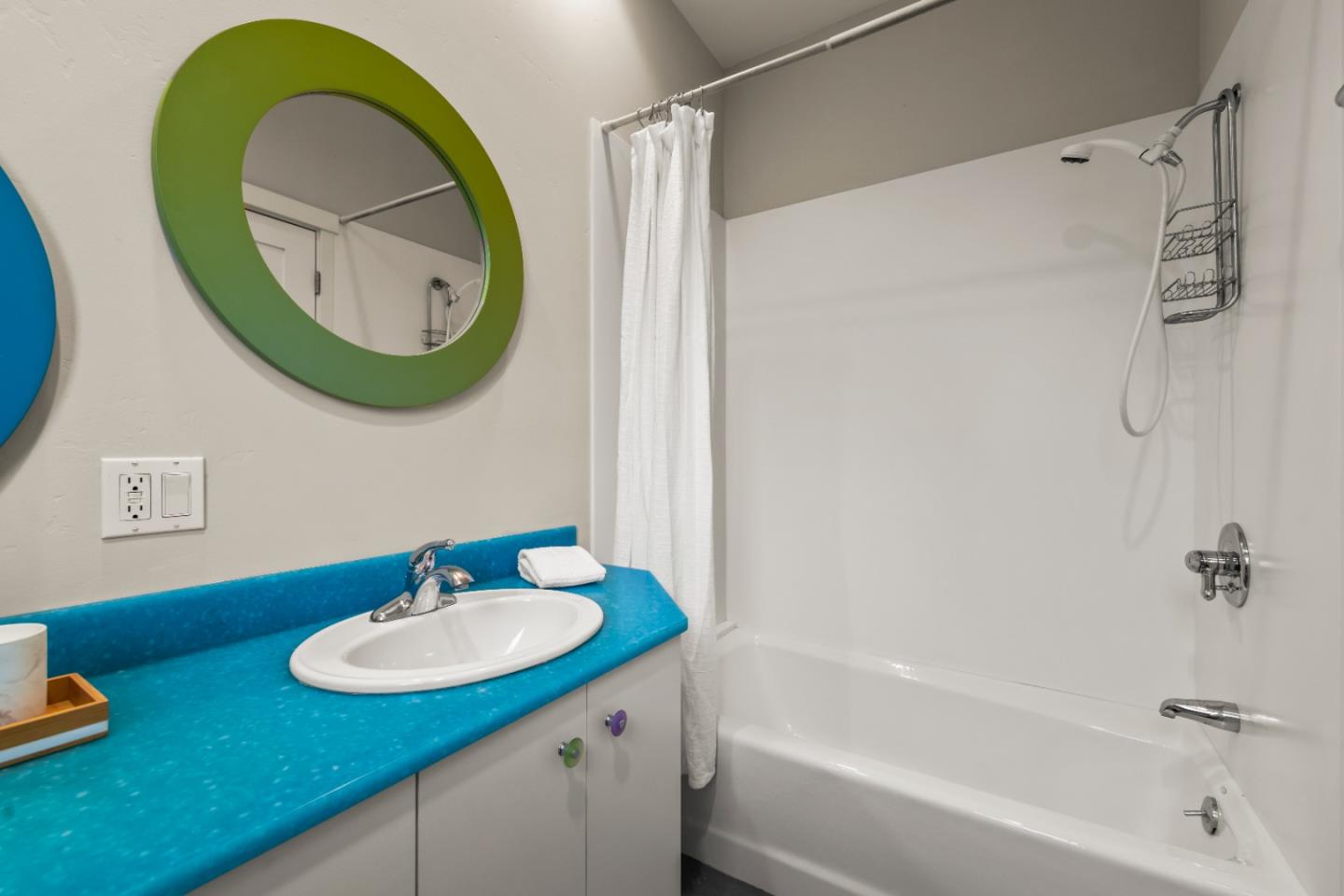 2429 De Soto DR