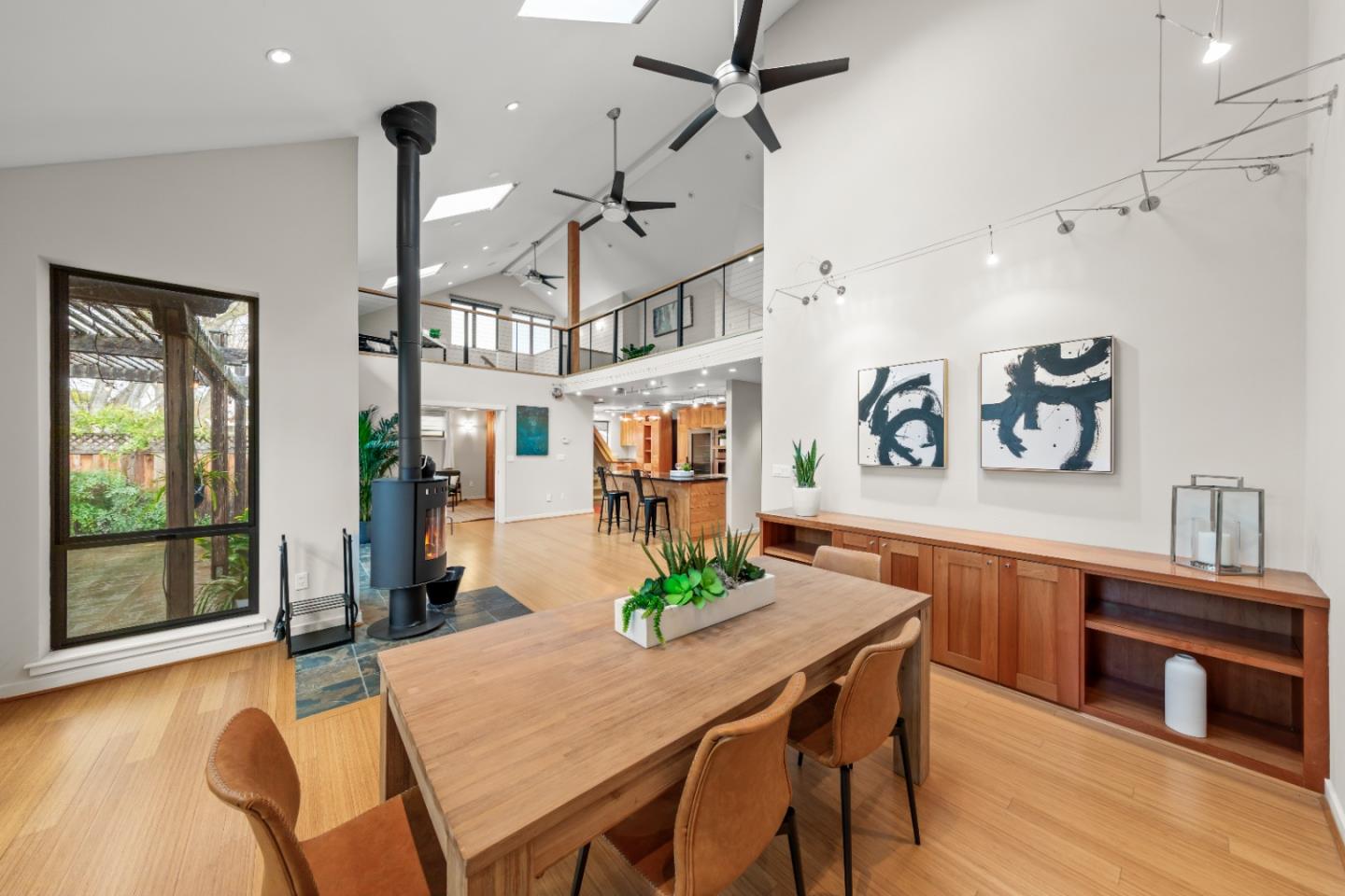 2429 De Soto DR