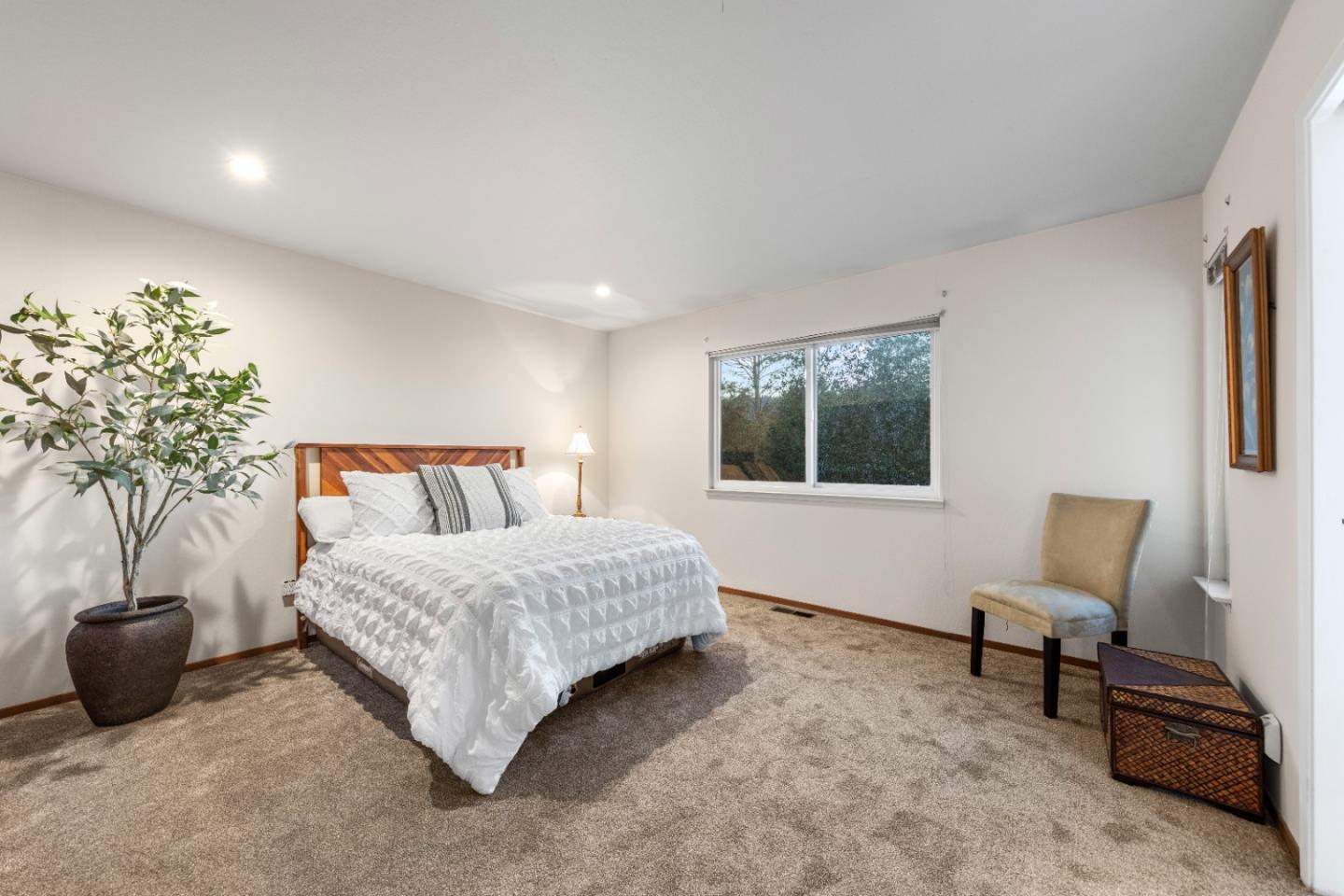 420 Eleana DR
