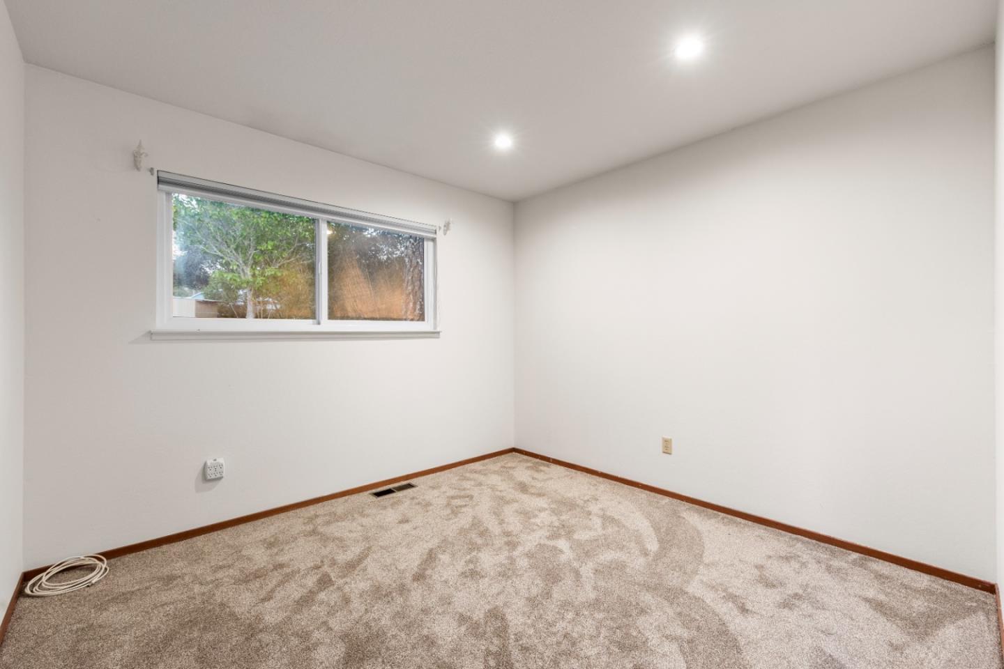 420 Eleana DR