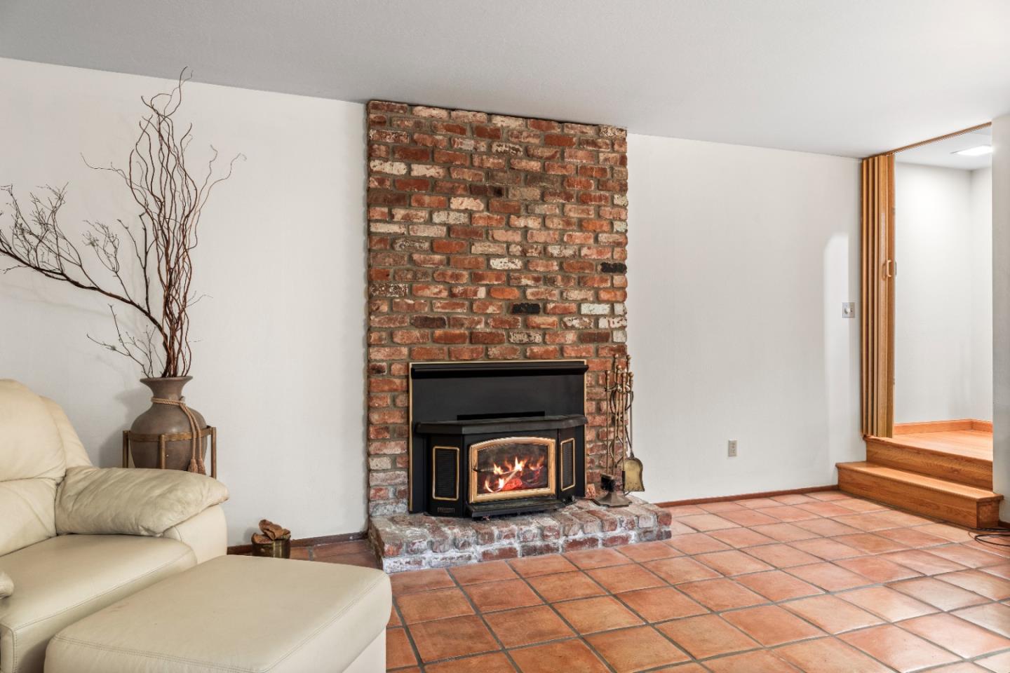 420 Eleana DR
