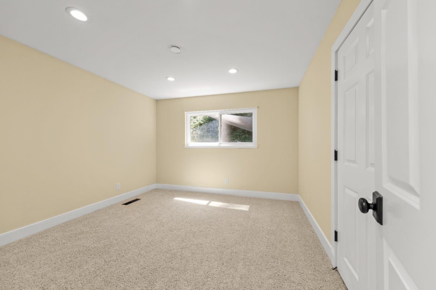230 Melin AVE