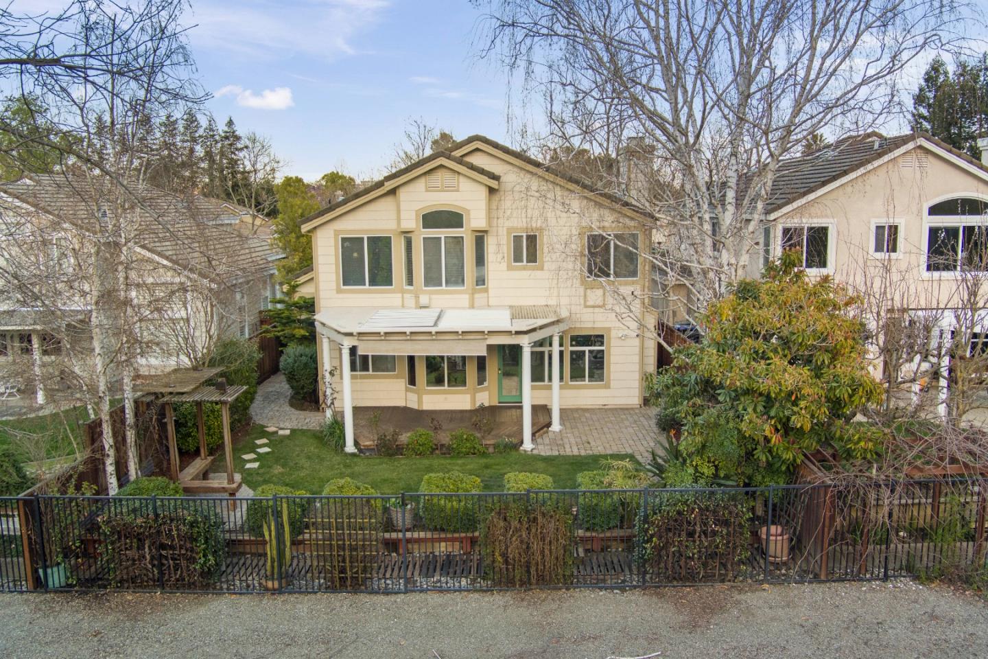 2354 Meadowlark DR