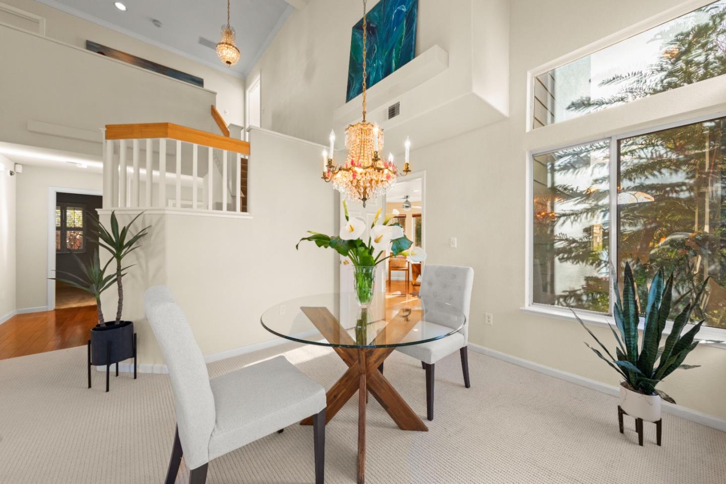 2354 Meadowlark DR