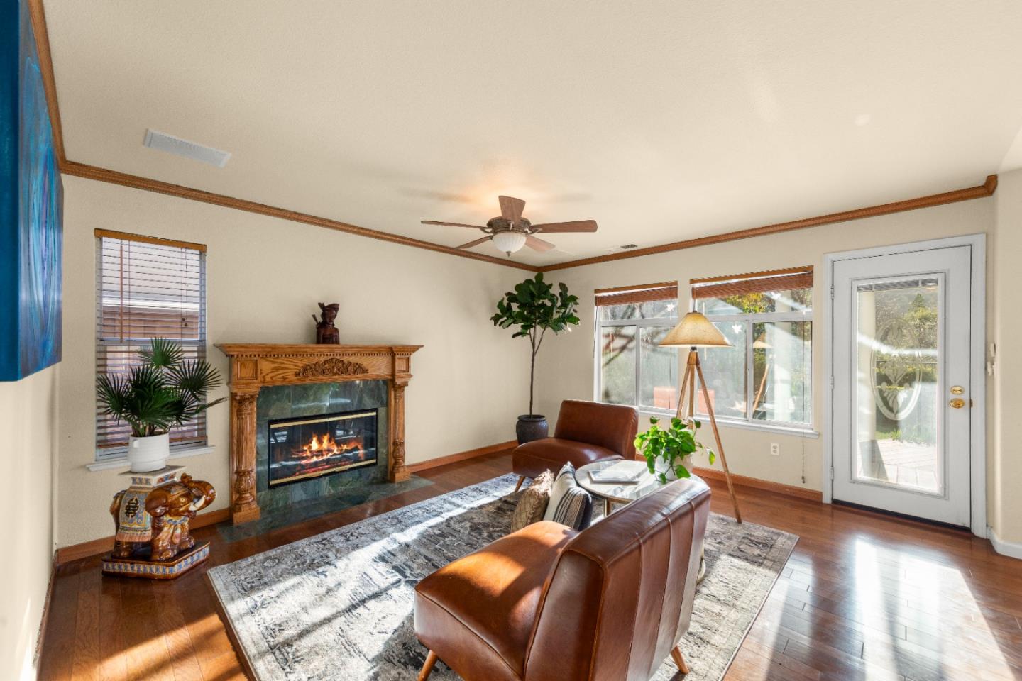 2354 Meadowlark DR
