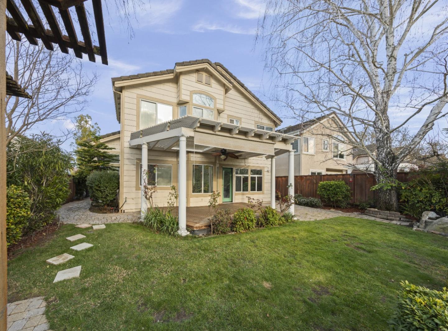 2354 Meadowlark DR