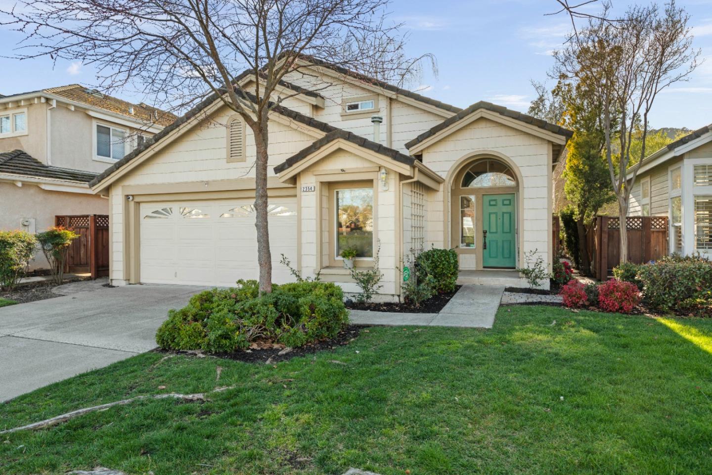 2354 Meadowlark DR