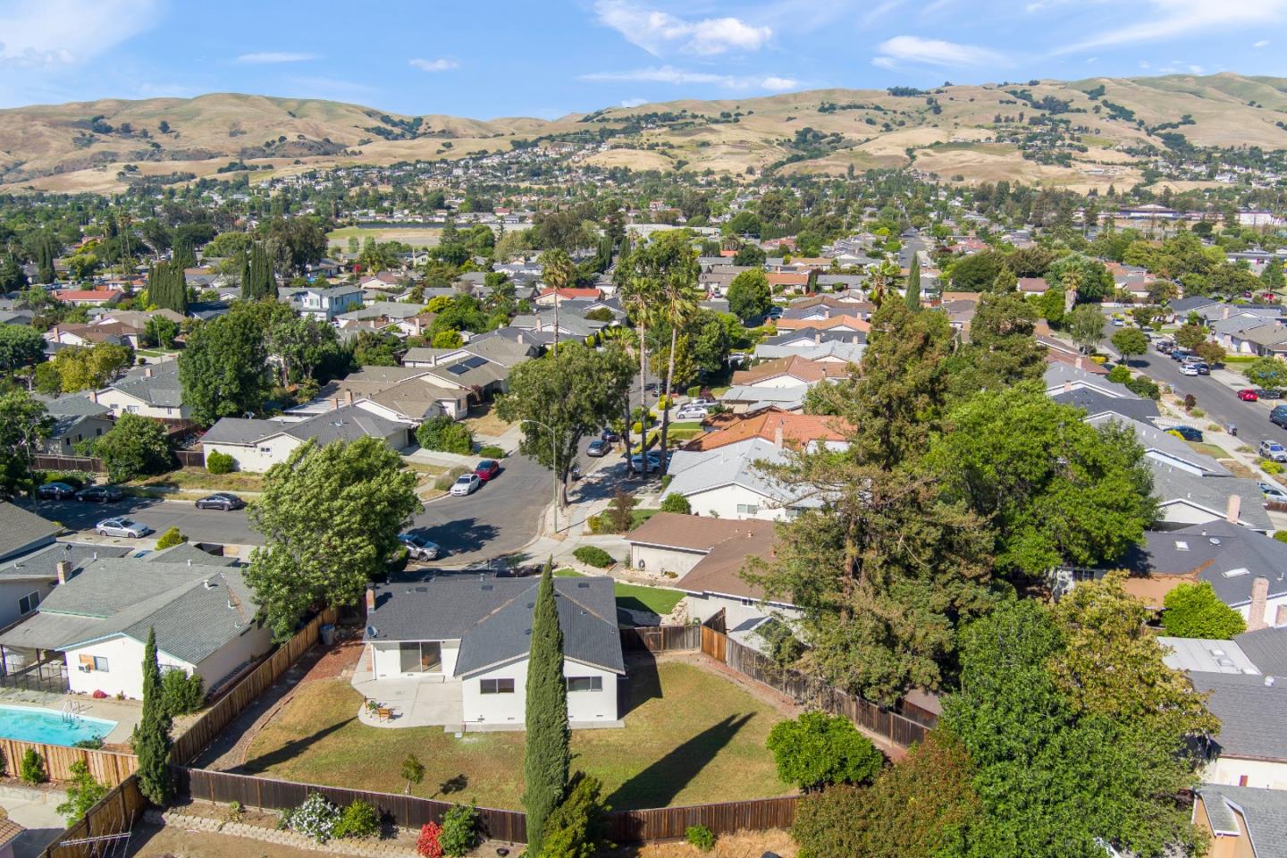 1527 Turriff Way