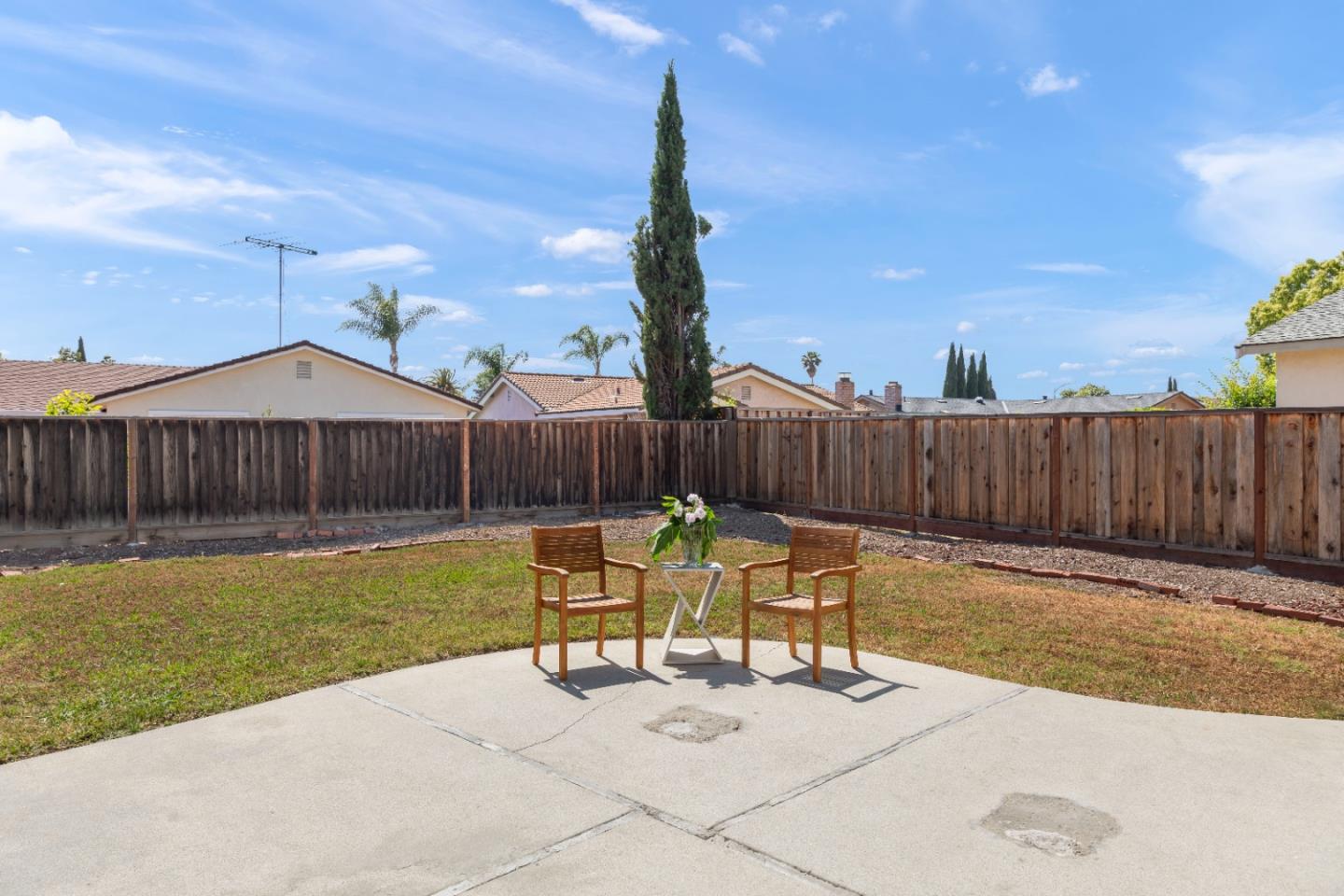 1527 Turriff Way