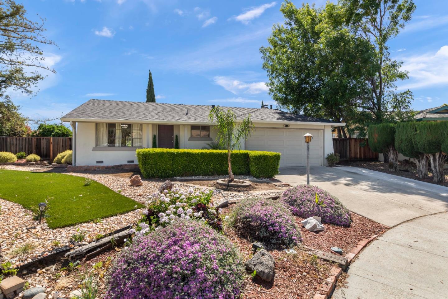 1527 Turriff Way