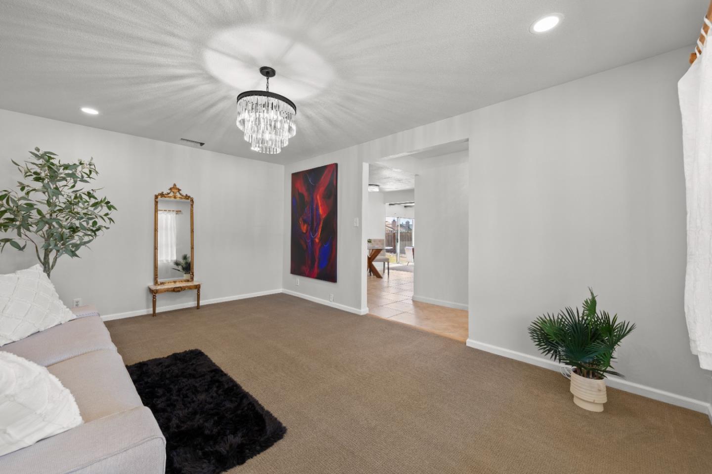 1527 Turriff Way