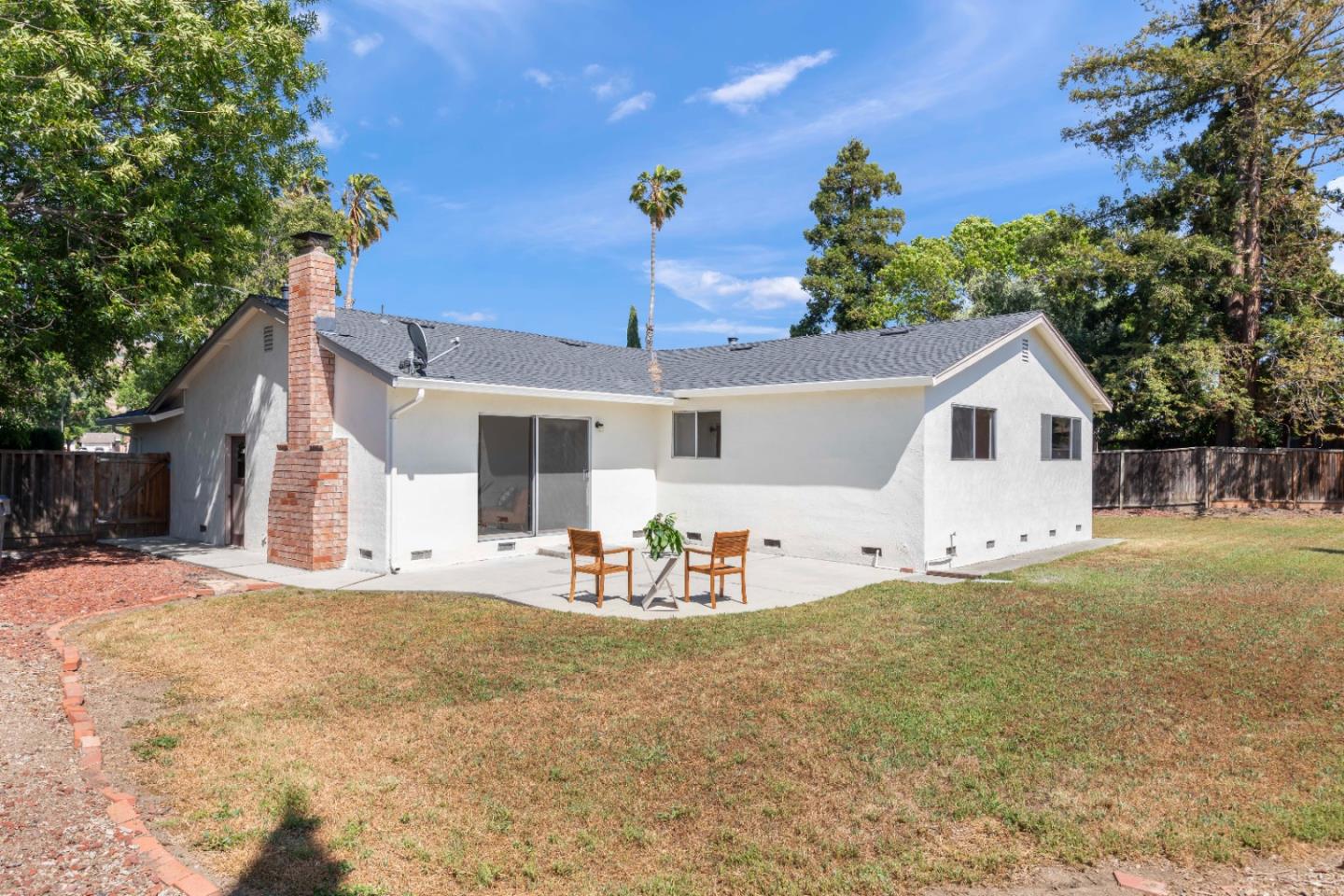 1527 Turriff Way