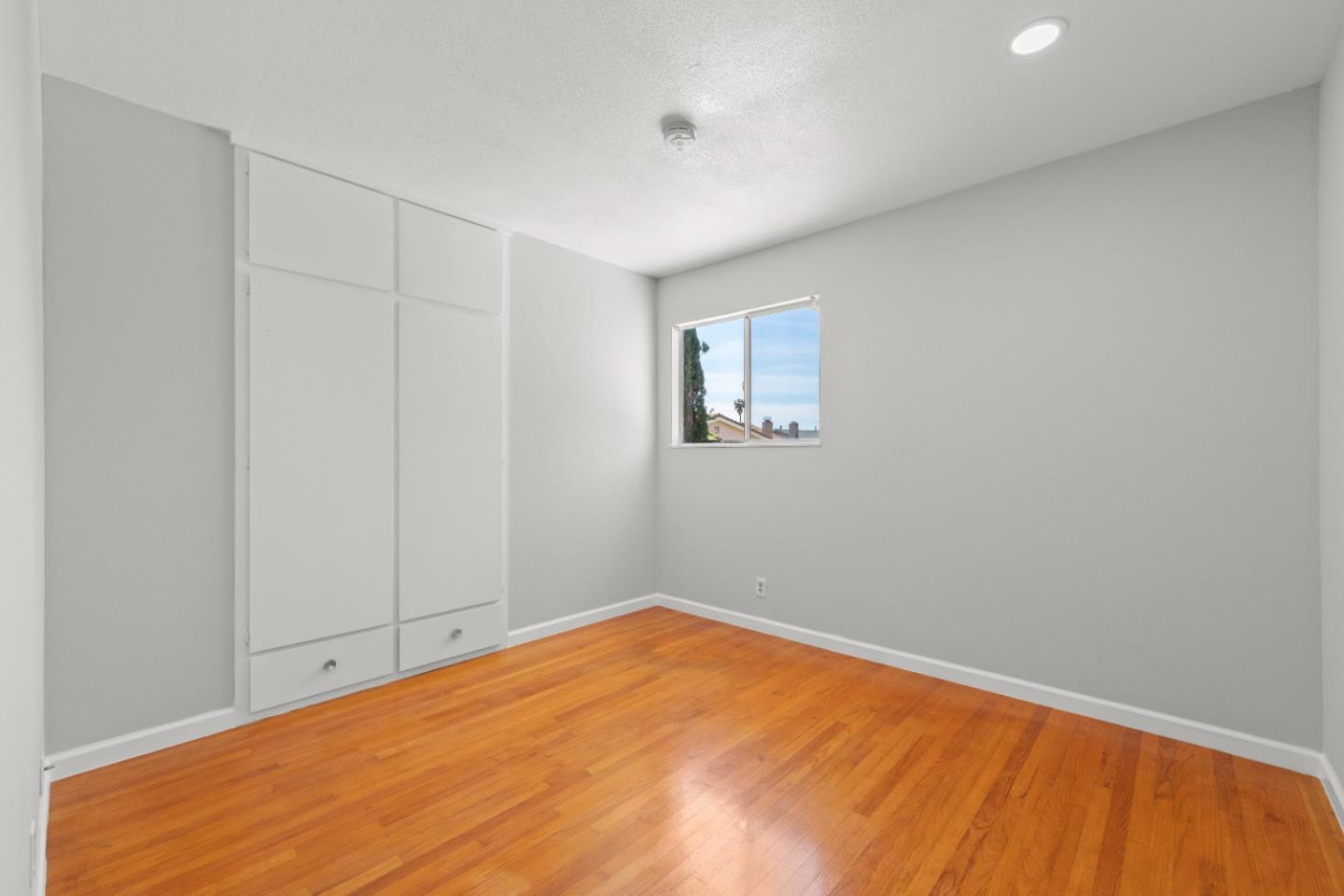 1527 Turriff Way