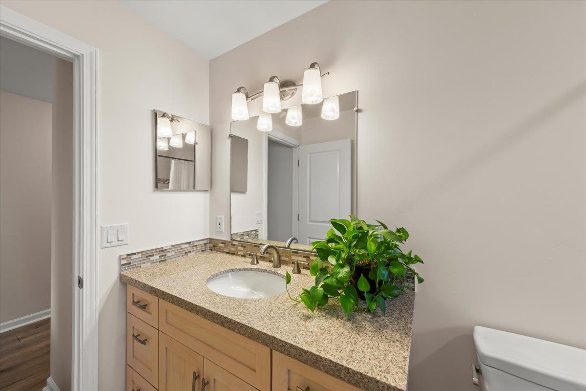 619 Middlefield Drive