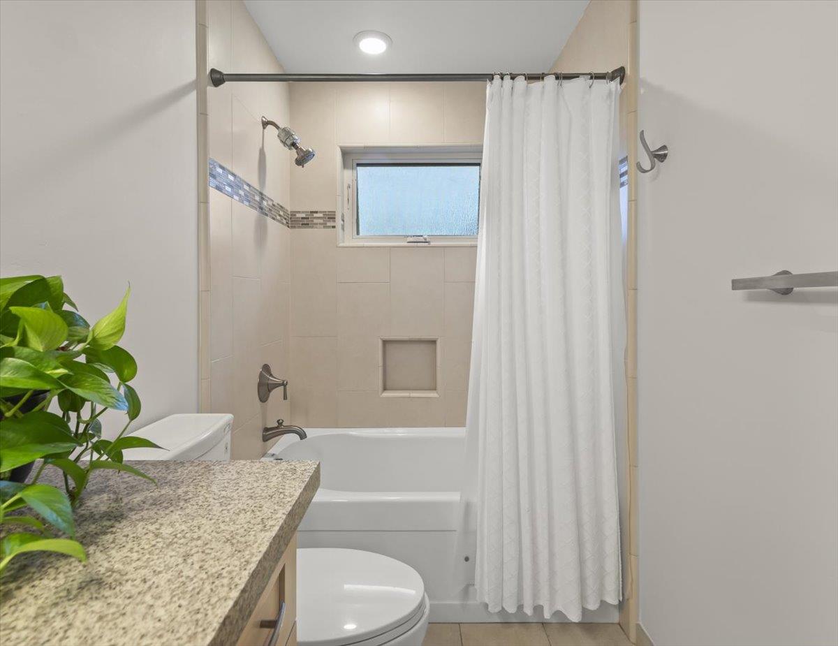 619 Middlefield Drive