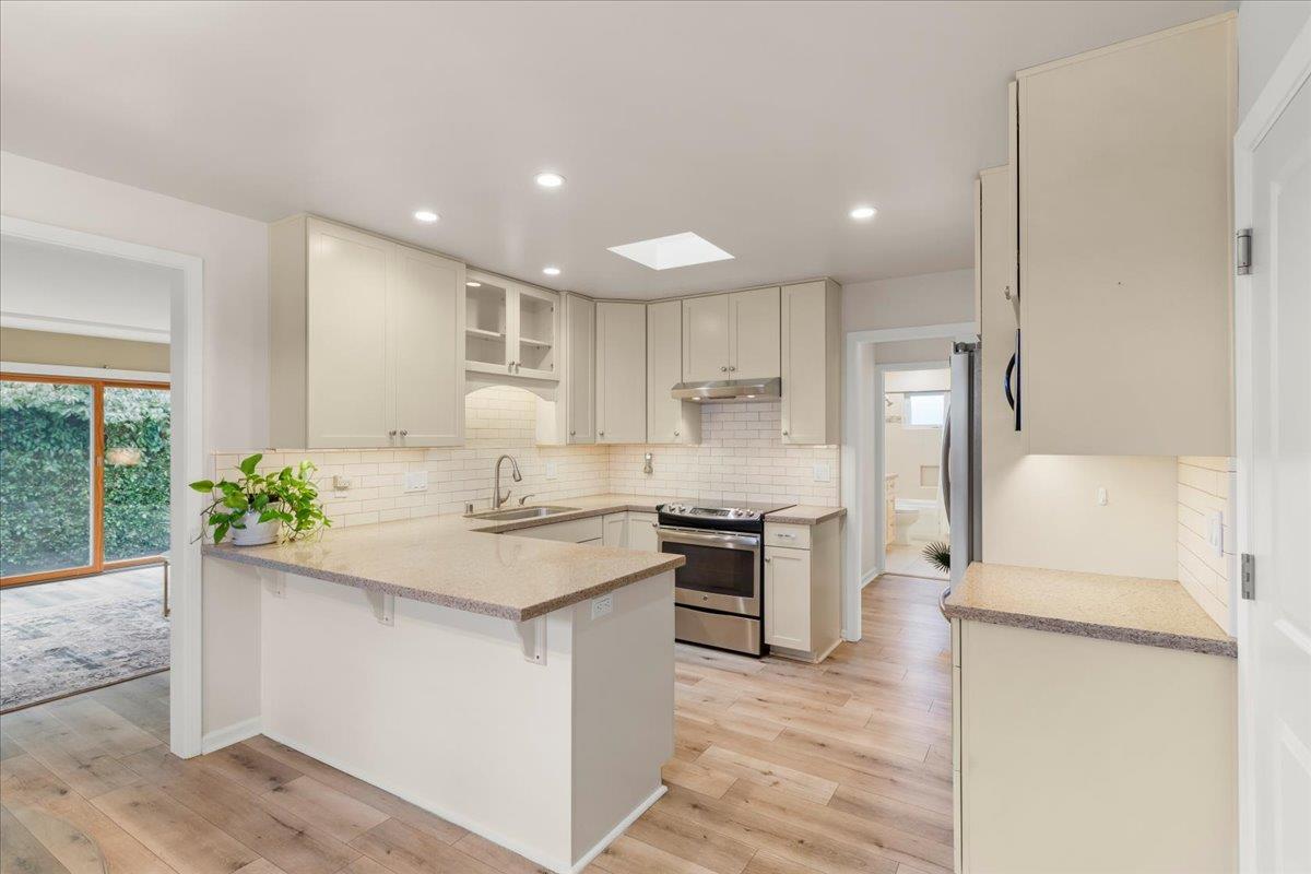 619 Middlefield Drive