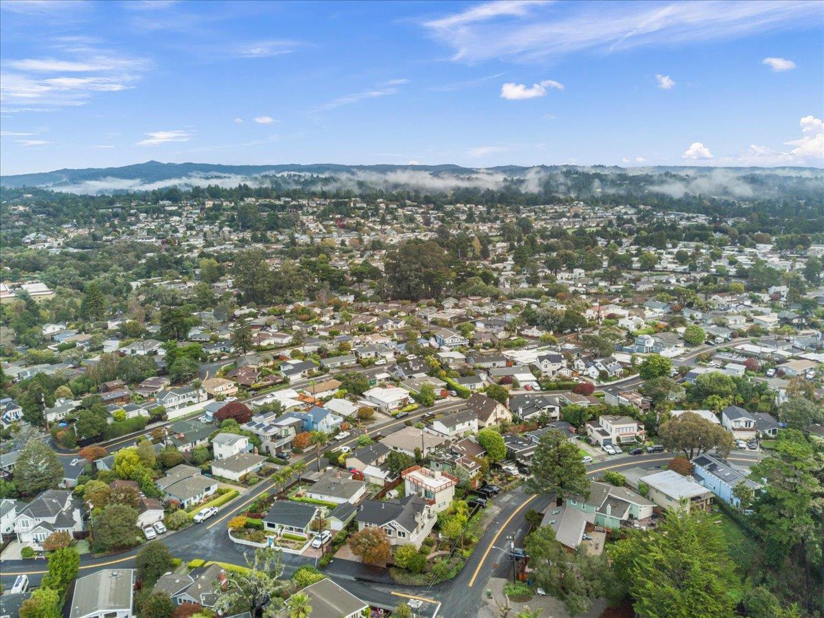 619 Middlefield Drive