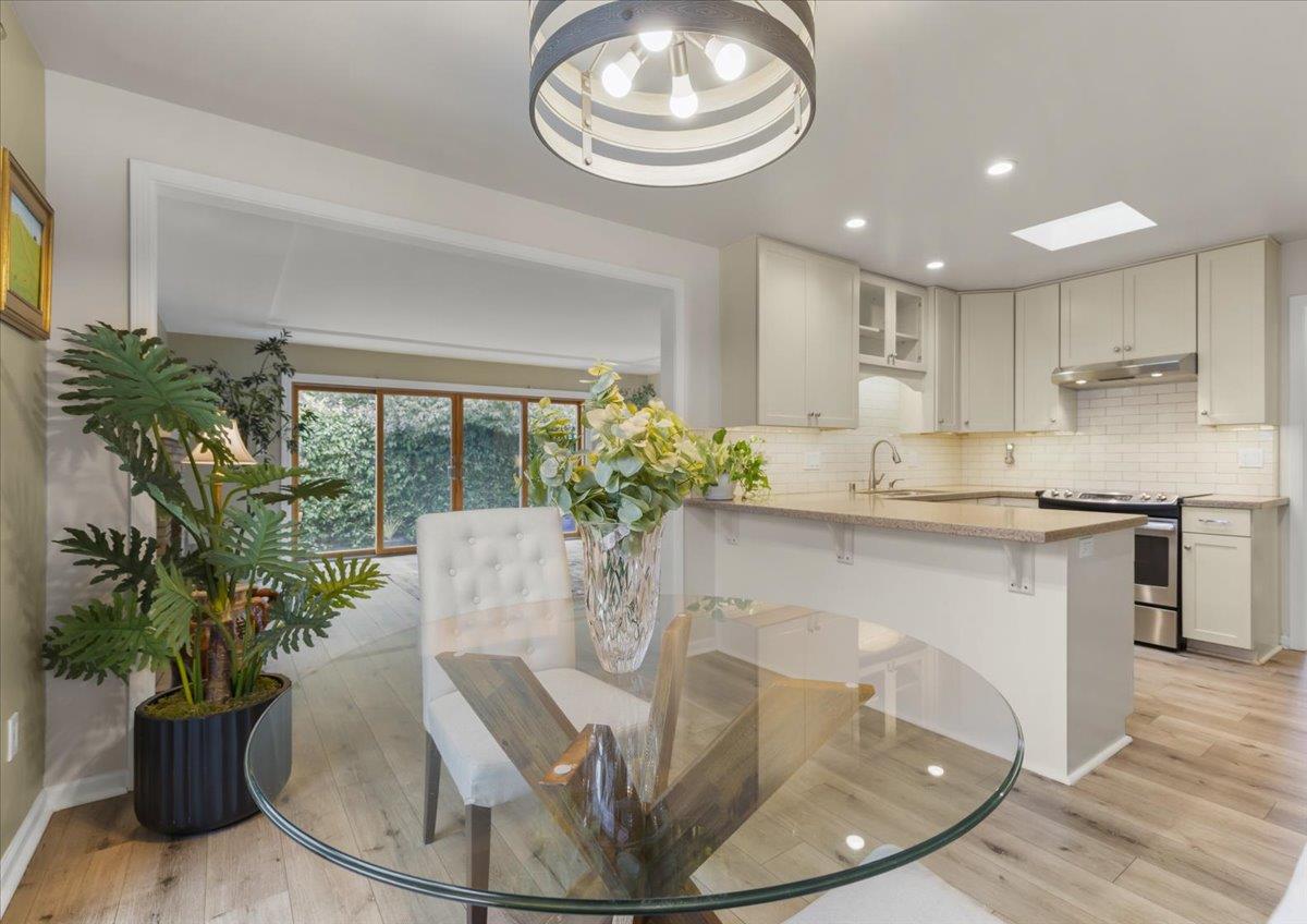 619 Middlefield Drive