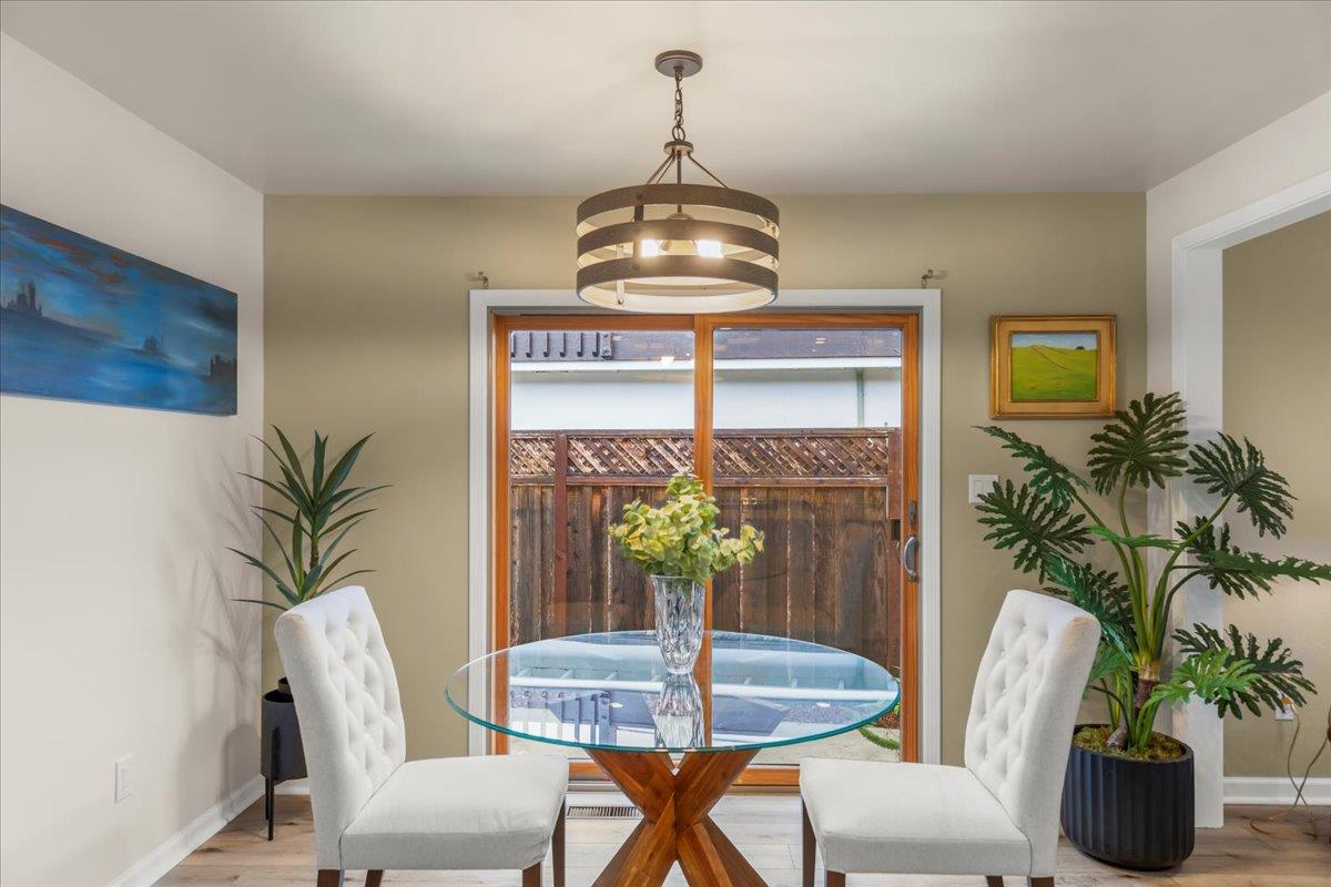 619 Middlefield Drive