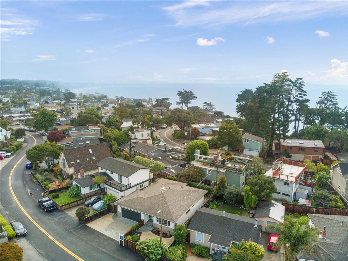 619 Middlefield Drive