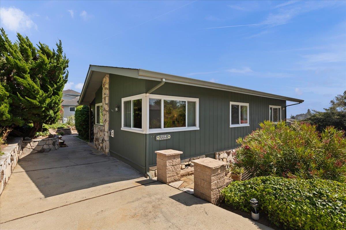 714 Clubhouse Drive
