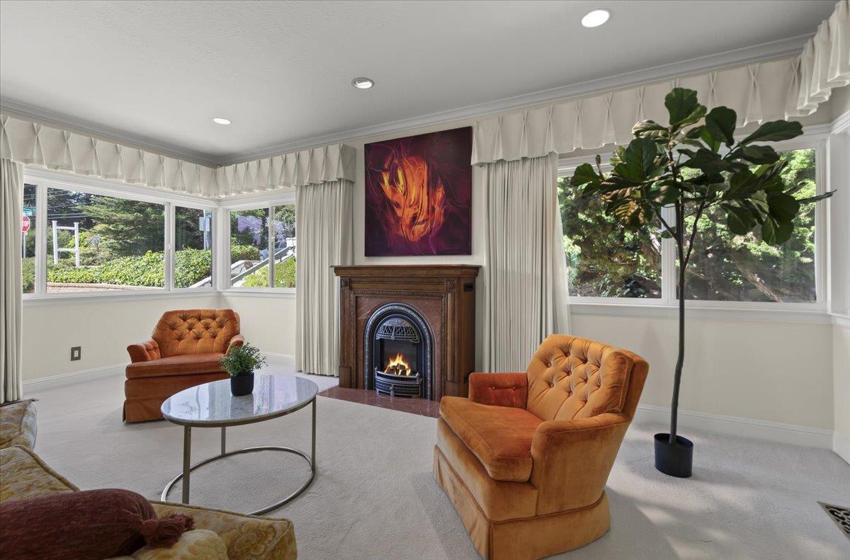 714 Clubhouse Drive