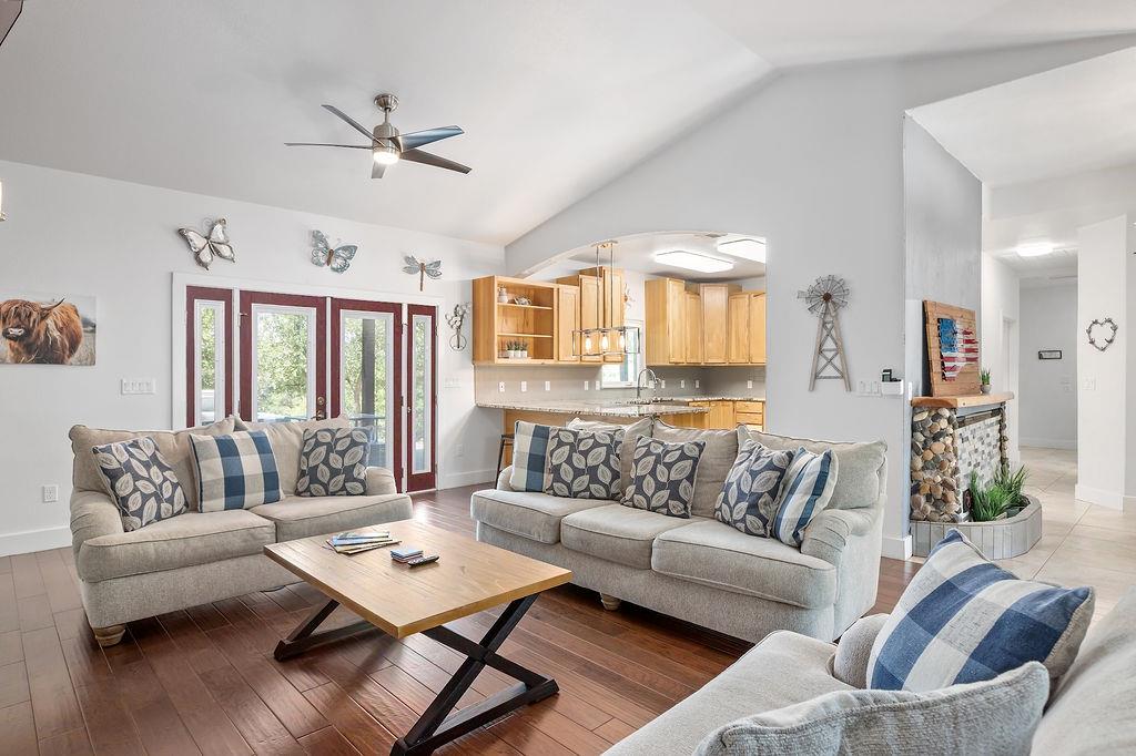 13326 Trautwein RD