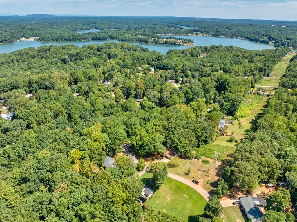 1883 Pine Tree Trail
