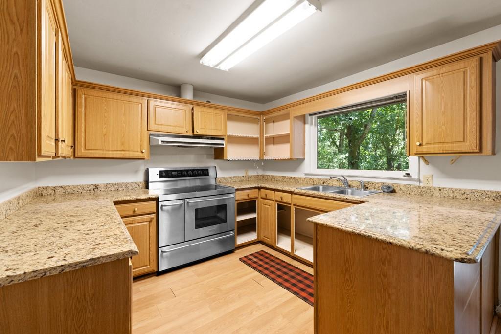 1883 Pine Tree Trail