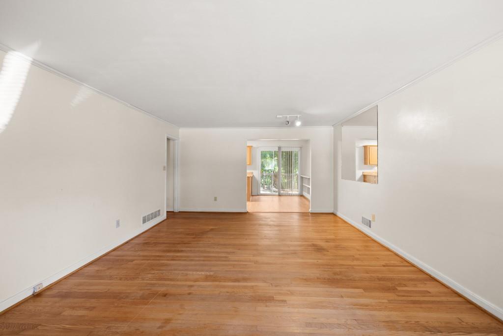 1883 Pine Tree Trail