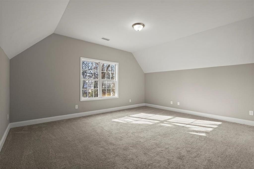 576 Rockwell Street SW