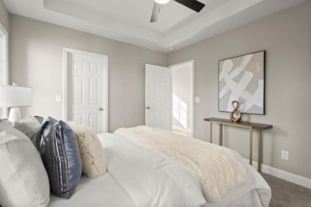 576 Rockwell Street SW