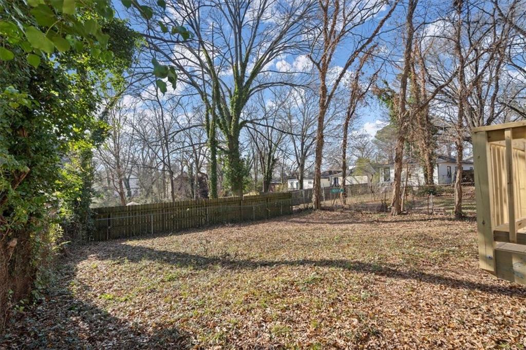 576 Rockwell Street SW