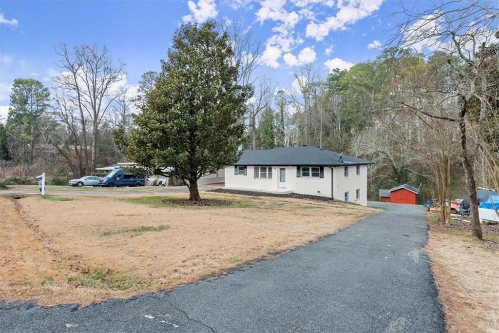 1955 E LAKE Drive