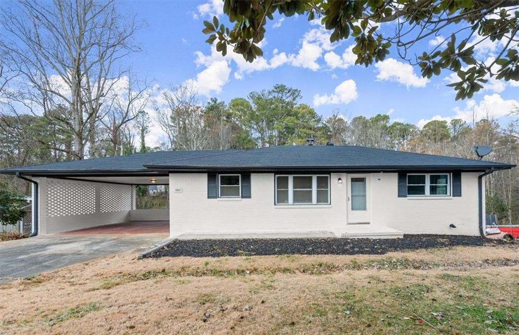 1955 E LAKE Drive