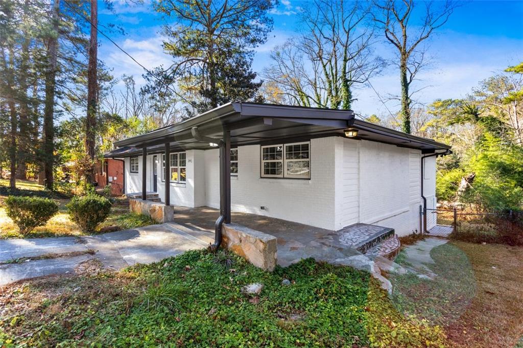 2745 FAIRLANE Drive SE