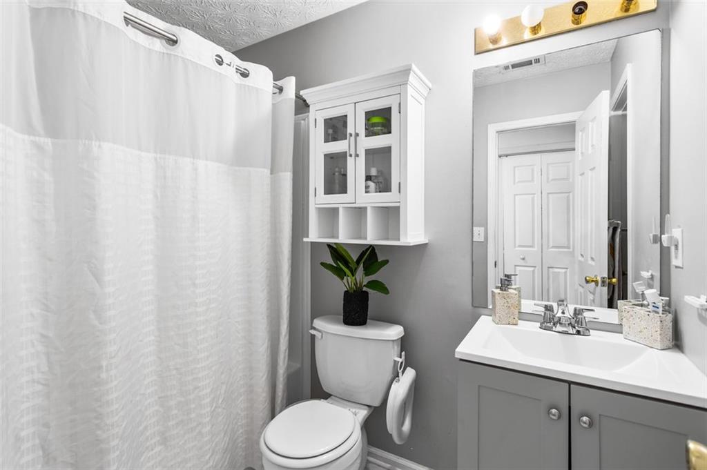 2077 ALCOVY TRACE Way