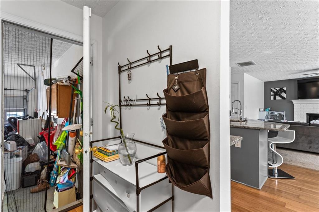 2077 ALCOVY TRACE Way