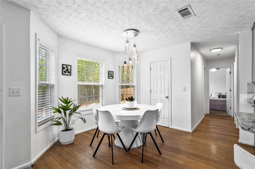 2077 ALCOVY TRACE Way