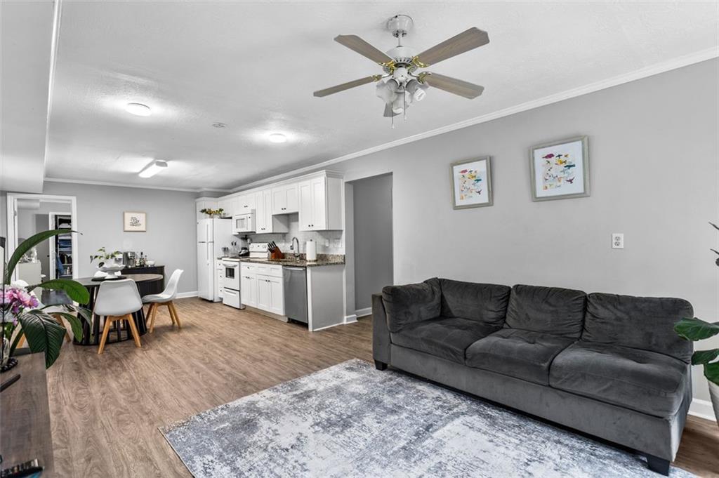 2077 ALCOVY TRACE Way