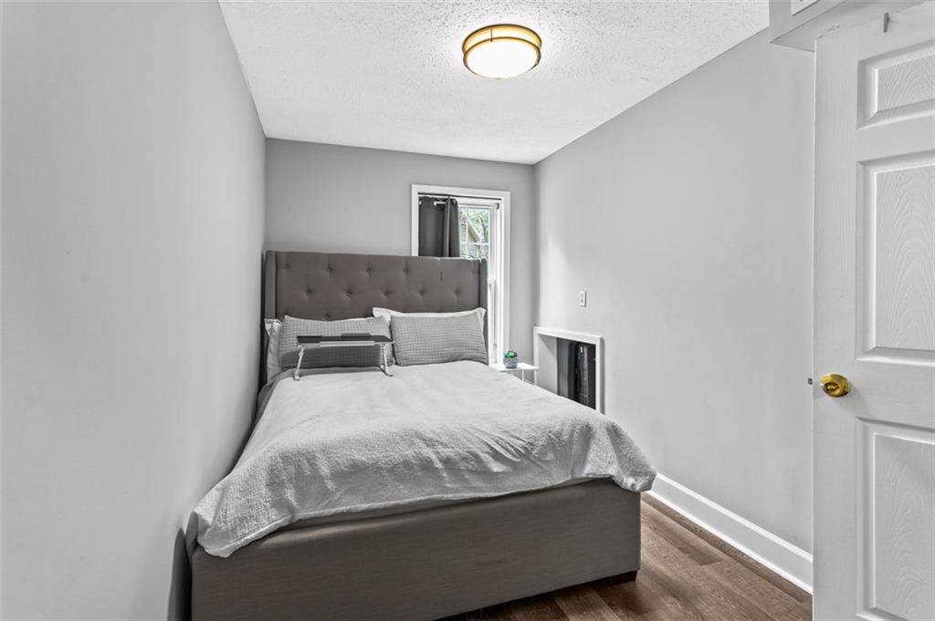 2077 ALCOVY TRACE Way