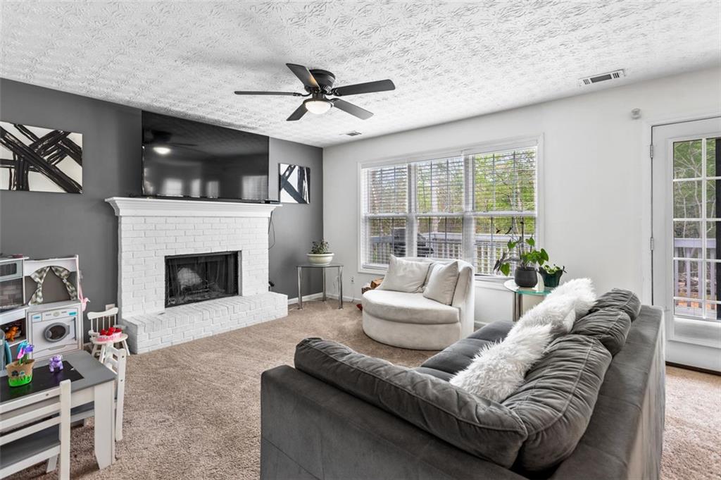 2077 ALCOVY TRACE Way