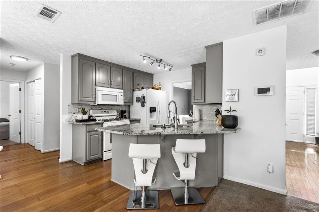 2077 ALCOVY TRACE Way