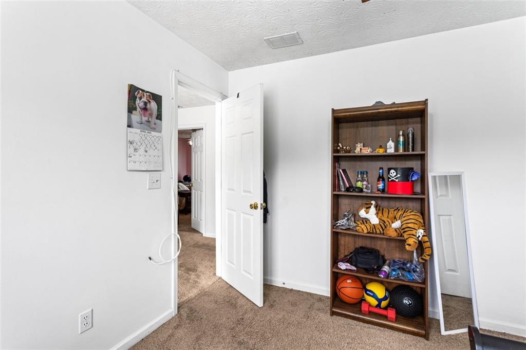 2077 ALCOVY TRACE Way