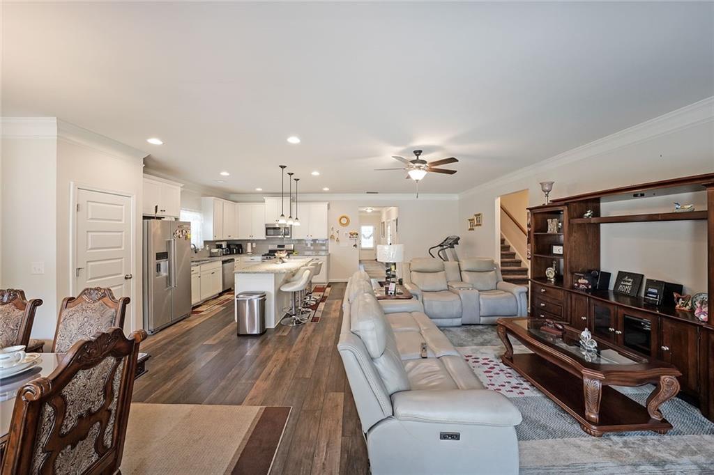 2209 Cedar Place Court