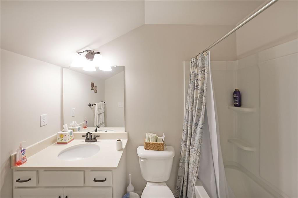 2209 Cedar Place Court