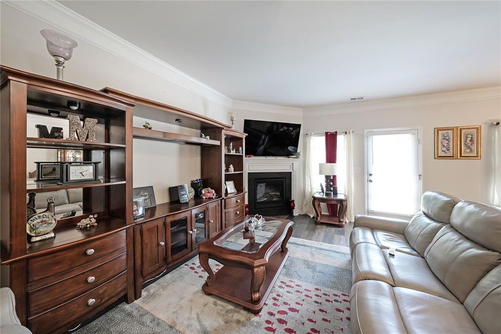 2209 Cedar Place Court