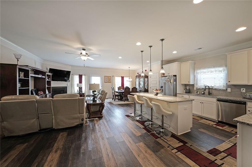 2209 Cedar Place Court